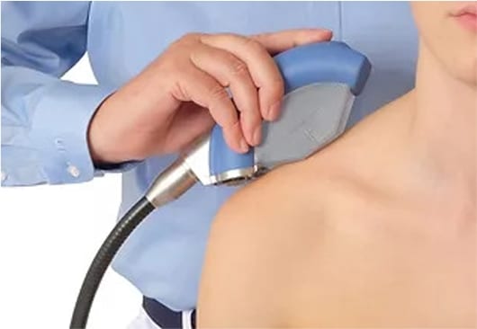 MyACT treatment applied to a patient’s shoulder